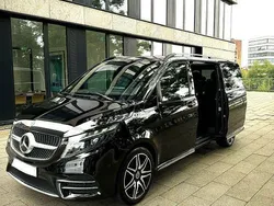 Schwarz Gebraucht 2022 Mercedes V300 Avantgarde Edition Van / Kleinbus | 71.450 €