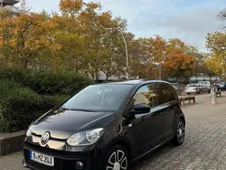 Schwarz Gebraucht 2013 VW up! Highline Kleinwagen | 9.900 € (Fairer Preis)