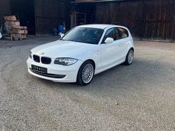 Weiß Gebraucht 2011 BMW 118 Coupé Advantage Coupé | 4.299 € (Guter Preis)