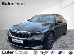 Black sapphire metallic Gebraucht 2025 BMW i5 M Sport Limousine | 59.989 €