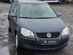 Blau Gebraucht 2005 VW Polo Comfortline Kleinwagen | 1.150 € (Fairer Preis)