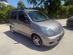 Grau Gebraucht 2005 Toyota Yaris Sol Kombi | 1.999 € (Superpreis)