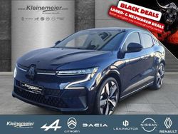Nachtblau (metallic) Gebraucht 2025 Renault Mégane IV Techno Limousine | 39.980 € (Teuer)