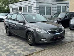Phönixsilber met. Gebraucht 2010 Kia Ceed Sportswagon Vision Kombi | 1.899 €