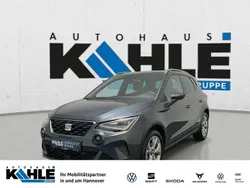 Grau Gebraucht 2024 Seat Arona FR SUV | 20.990 € (Fairer Preis)