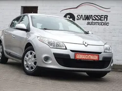 Grau Gebraucht 2011 Renault Mégane III Expression Limousine | 6.500 € (Etwas zu teuer)
