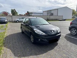 Grau Gebraucht 2009 Peugeot 206+ Kleinwagen | 2.000 € (Fairer Preis)