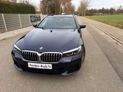 Tansanitblau Gebraucht 2022 BMW 520 M Sport Kombi | 33.700 € (Guter Preis)