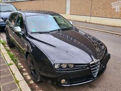 Schwarz Gebraucht 2007 Alfa Romeo 159 Kombi | 4.400 € (Teuer)