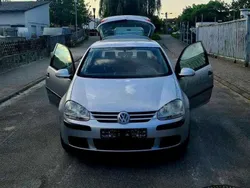 Gebraucht 2004 VW Golf IV Comfortline Limousine | 2.100 € (Etwas zu teuer)