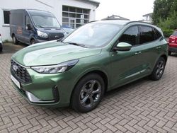 Burstinggreen Neu 2025 Ford Kuga ST-Line SUV | 31.700 € (Guter Preis)