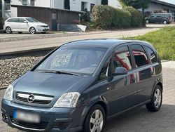 Grau Gebraucht 2006 Opel Meriva Van / Kleinbus | 650 € (Guter Preis)