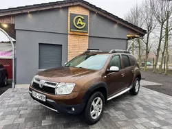 Braun Gebraucht 2011 Dacia Duster Lauréate SUV | 5.400 € (Guter Preis)