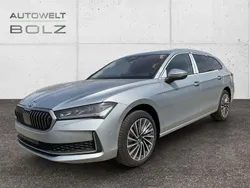 Silber Gebraucht 2024 Skoda Superb LAURIN & KLEMENT Kombi | 48.990 € (Teuer)
