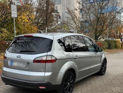 Silber Gebraucht 2007 Ford S-MAX S Van / Kleinbus | 2.200 € (Superpreis)