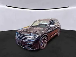 Deep black perleffekt Gebraucht 2023 VW Tiguan R SUV | 40.740 € (Superpreis)