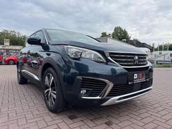 Blau Gebraucht 2018 Peugeot 5008 Allure Van / Kleinbus | 15.700 € (Guter Preis)