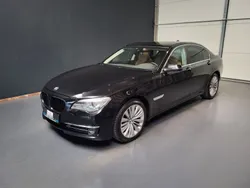 Black sapphire metallic Gebraucht 2014 BMW 730 Limousine | 20.950 € (Etwas zu teuer)