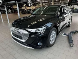 Mythosschwarz metallic Gebraucht 2021 Audi e-tron S-Line SUV | 28.915 € (Superpreis)