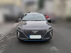 Grau Gebraucht 2018 Hyundai Ioniq Limousine | 11.500 € (Guter Preis)