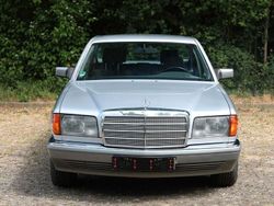 Silber Gebraucht 1990 Mercedes 420 SE Limousine | 10.900 €
