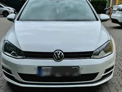 Weiß Gebraucht 2013 VW Golf VII Kleinwagen | 6.250 € (Fairer Preis)