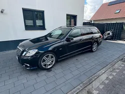 Schwarz Gebraucht 2009 Mercedes 350 Avantgarde Kombi | 7.500 €