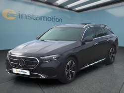 Grau Gebraucht 2024 Mercedes E450 Kombi | 71.299 €