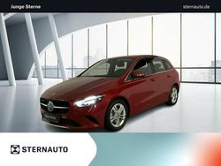 Rot Gebraucht 2023 Mercedes 180 Limousine | 28.481 € (Fairer Preis)