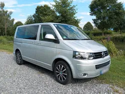Silber Gebraucht 2012 VW Multivan Highline Van / Kleinbus | 21.300 €
