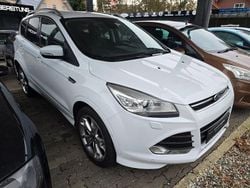 Weiß Gebraucht 2016 Ford Kuga Individual SUV | 9.890 € (Fairer Preis)