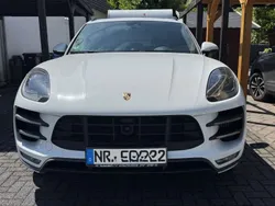 Gebraucht 2015 Porsche Macan Turbo SUV | 29.777 € (Teuer)