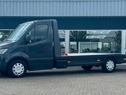 Grau Gebraucht 2019 Mercedes 316 Van | 43.499 €