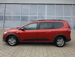Braun Gebraucht 2022 Dacia Jogger Comfort SUV | 17.990 € (Guter Preis)