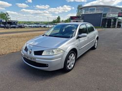 Grau Gebraucht 2006 Renault Mégane II Exception Limousine | 3.750 € (Etwas zu teuer)
