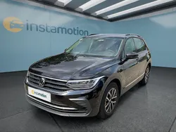 Schwarz Gebraucht 2022 VW Tiguan SUV | 28.699 € (Superpreis)