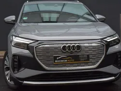 Grau Gebraucht 2022 Audi Q4 e-tron Basis SUV | 36.990 € (Etwas zu teuer)