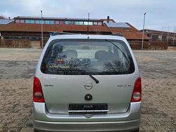 Silber Gebraucht 2001 Opel Agila Kleinwagen | 1.300 € (Fairer Preis)