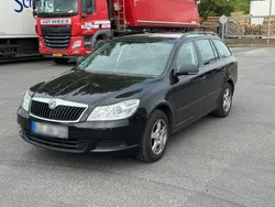 Schwarz Gebraucht 2010 Skoda Octavia Kombi | 1.999 €