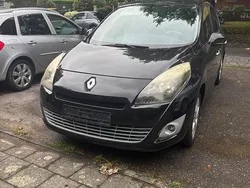 Schwarz Gebraucht 2010 Renault Grand Scénic III Van / Kleinbus | 4.699 € (Fairer Preis)
