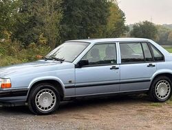 Blau Gebraucht 1991 Volvo 940 Limousine | 3.900 €