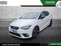 "candy" weiss Gebraucht 2024 Seat Ibiza FR-Line Limousine | 21.490 € (Fairer Preis)