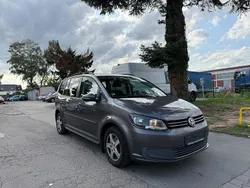 Grau Gebraucht 2011 VW Touran Van / Kleinbus | 4.900 € (Guter Preis)
