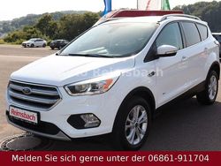 Weiß Gebraucht 2017 Ford Kuga SUV | 16.490 € (Fairer Preis)