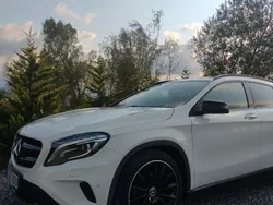 Weiß Gebraucht 2014 Mercedes GLA200 Urban SUV | 17.300 € (Teuer)