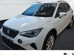 Weiß Gebraucht 2024 Seat Arona FR SUV | 23.591 € (Fairer Preis)