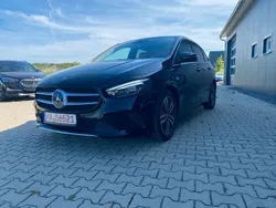 Schwarz Gebraucht 2020 Mercedes B200 Progressive Van / Kleinbus | 19.980 € (Guter Preis)