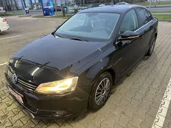 Schwarz Gebraucht 2011 VW Jetta Highline Limousine | 5.990 € (Guter Preis)