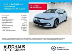 Pure white Gebraucht 2024 VW Golf VIII Move Limousine | 20.980 € (Superpreis)