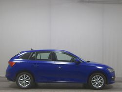 Blau Gebraucht 2022 Skoda Scala Ambition Kleinwagen | 16.980 € (Guter Preis)